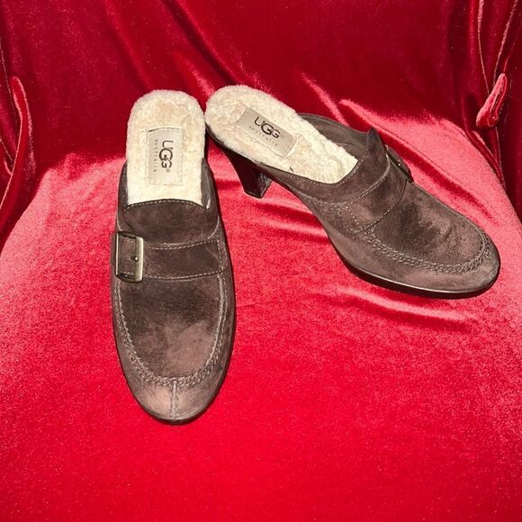 UGG’s suede mules Womens size 6.5 - Picture 1 of 5